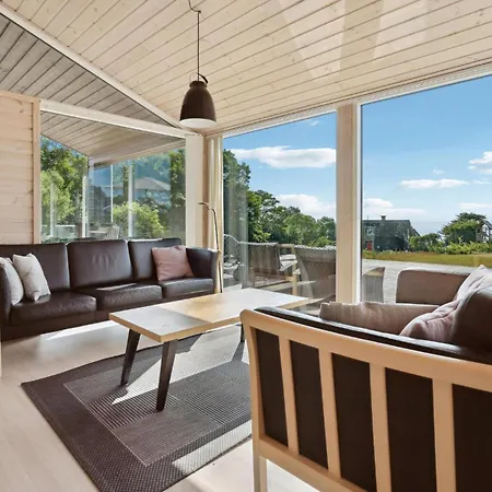 Сasa de vacaciones Four-bedroom In Haderslev